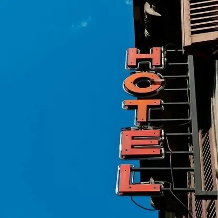Hotel Budget Weber - Centre Gare *