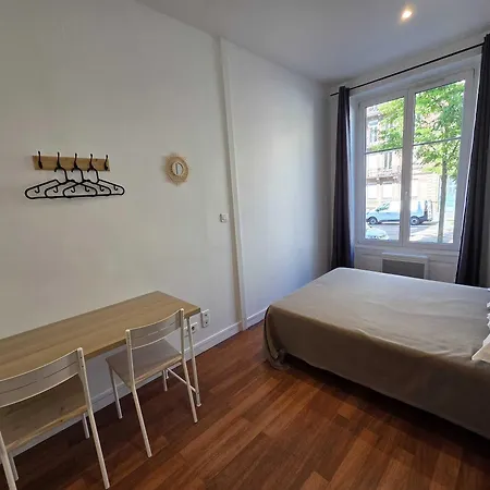 Hotel Budget Weber - Centre Gare *